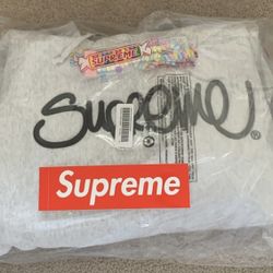Supreme Raised Handstyle - Ash Grey