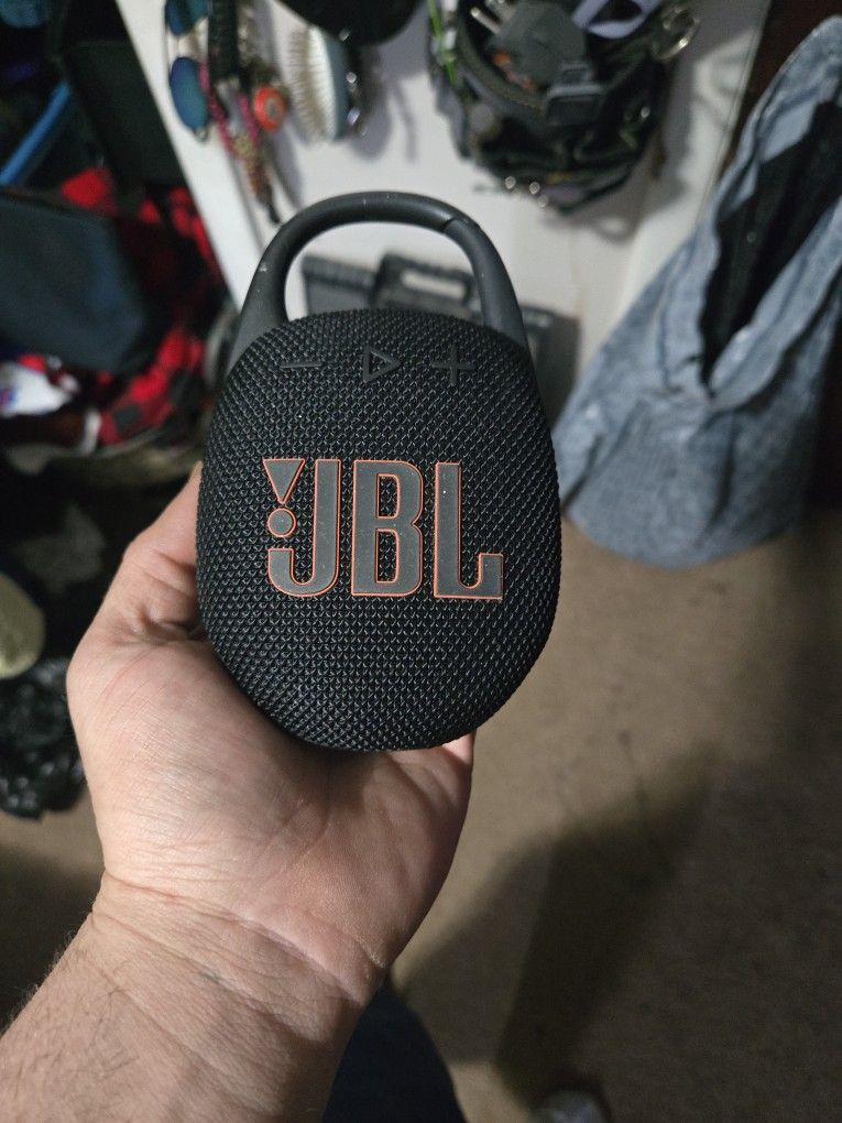 New Jbl Clip 5 Bluetooth Speaker