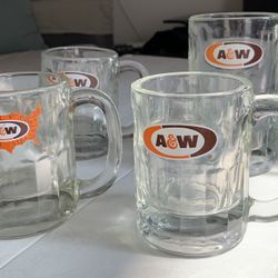 Vintage A&W Roots Beer 🍺 Mugs 