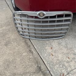 2005 2006 2007 2008 2009 2010 Chrysler 300 Front Bumper Grille 0(contact info removed)AA OEM