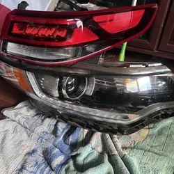 OEM HEADLIGHT/TAIL LIGHT (Passenger Quarter Panel) 