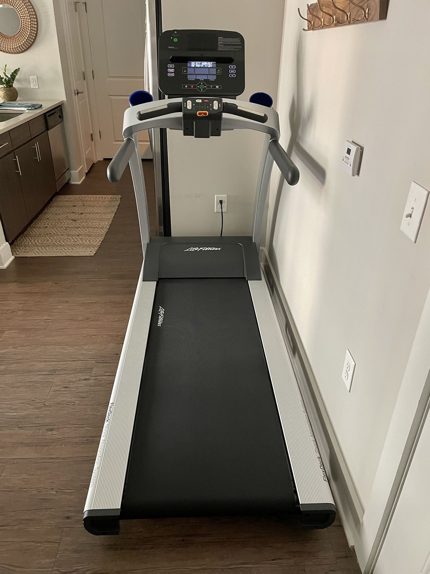 New LifeFitness T5 Treadmill