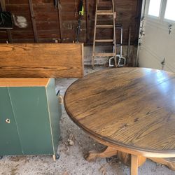 Kitchen Table (Great condition)