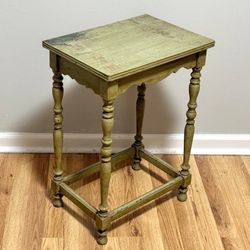 Vintage All Wood Turned Spindle Legs Tavern Barley Twist Accent Table