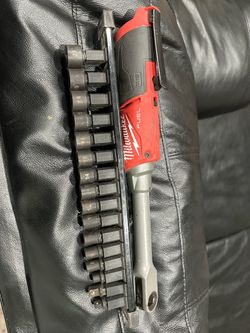 Milwaukee M12 FUEL INSIDER Extended Reach Box Ratchet 3/8