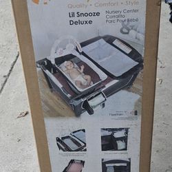 Baby trend Lil  Snooze Deluxe 