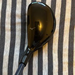 Mizuno ST-Max 230 4 Hybrid With Headcover