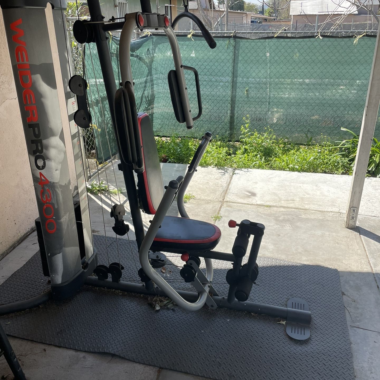 Weider Pro 4300 And Squat Rack for Sale in Fontana CA OfferUp