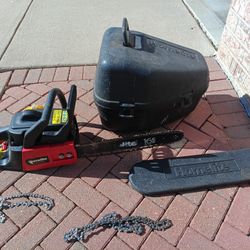 Ranger Homelite 33cc 16" Gas Powered Chainsaw W Case And 2 Extra Chains
