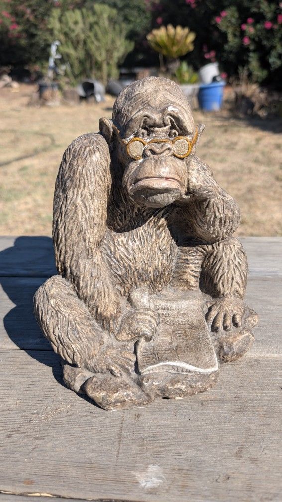 Vintage 1978 World Handicrafts Ceramic Gorilla Reading Wall Street Journal Statue