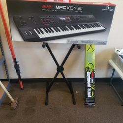 Akai MPC Key 61 Standalone MPC Synthesizer Keyboard 