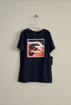 Nike 3BRAND by Russell Wilson Boys Graphic Boxed Logo T-Shirt Size: M Color: Navy Blue
