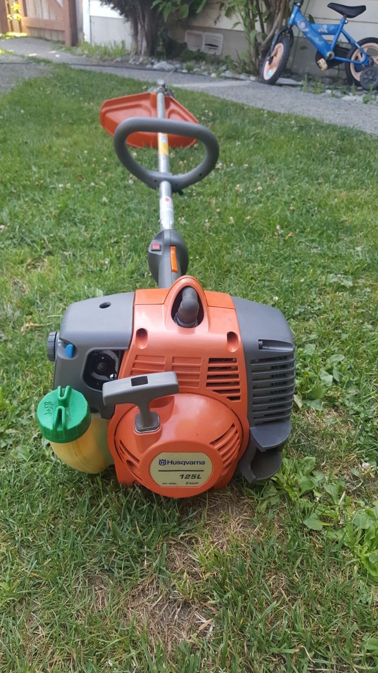 Husqvarna weed outlet eater for sale