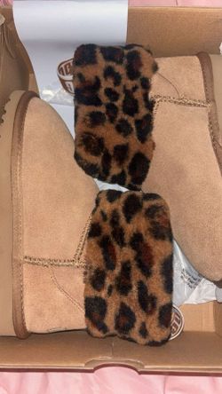 Women Ugg boots.