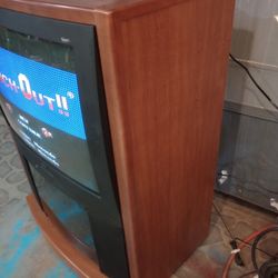 32-in RCA TV