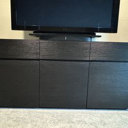 Dania Credenza