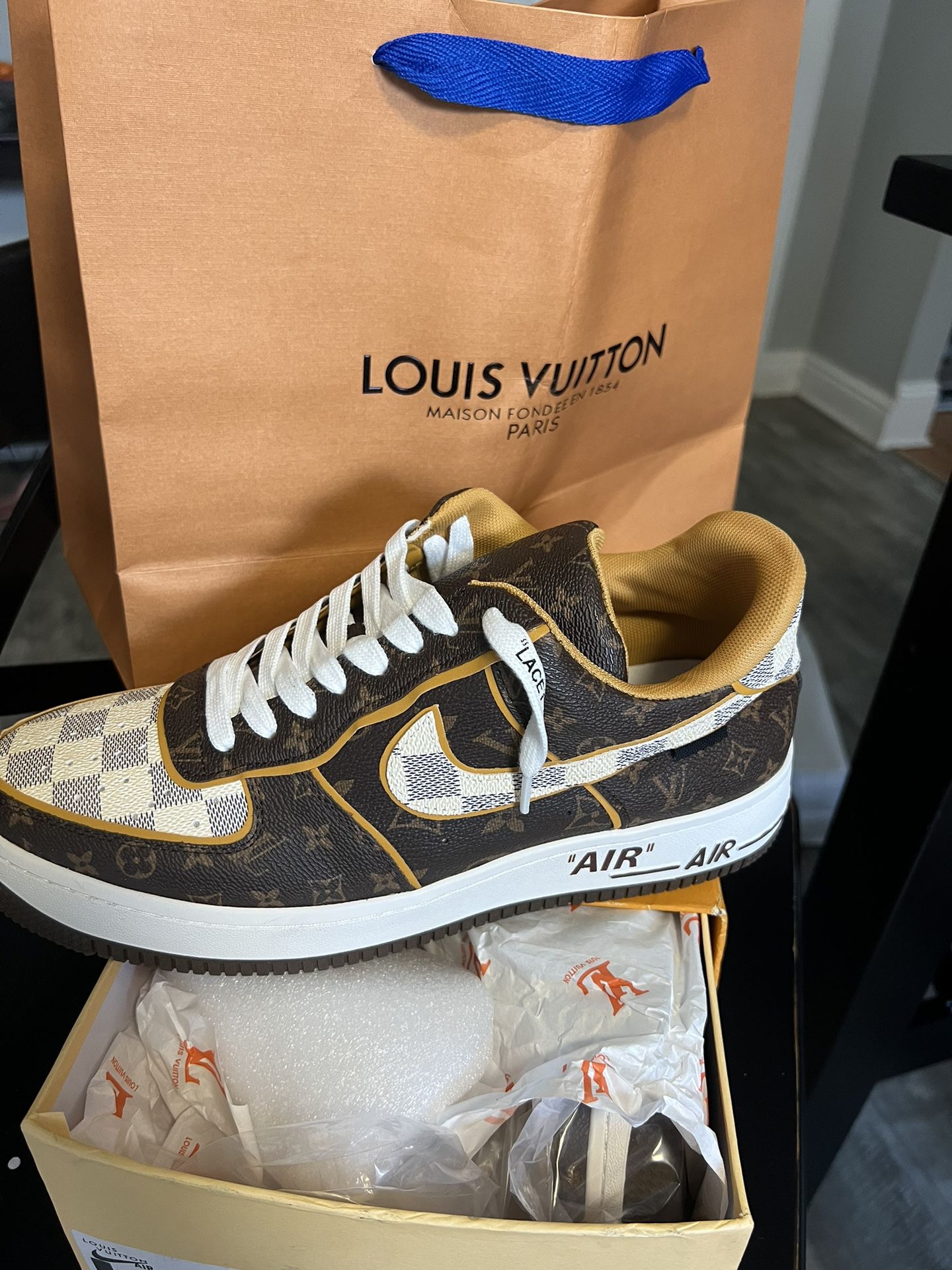 Louis Vuitton Monogram Sneakers- Size 7 for Sale in Bedford, NY - OfferUp