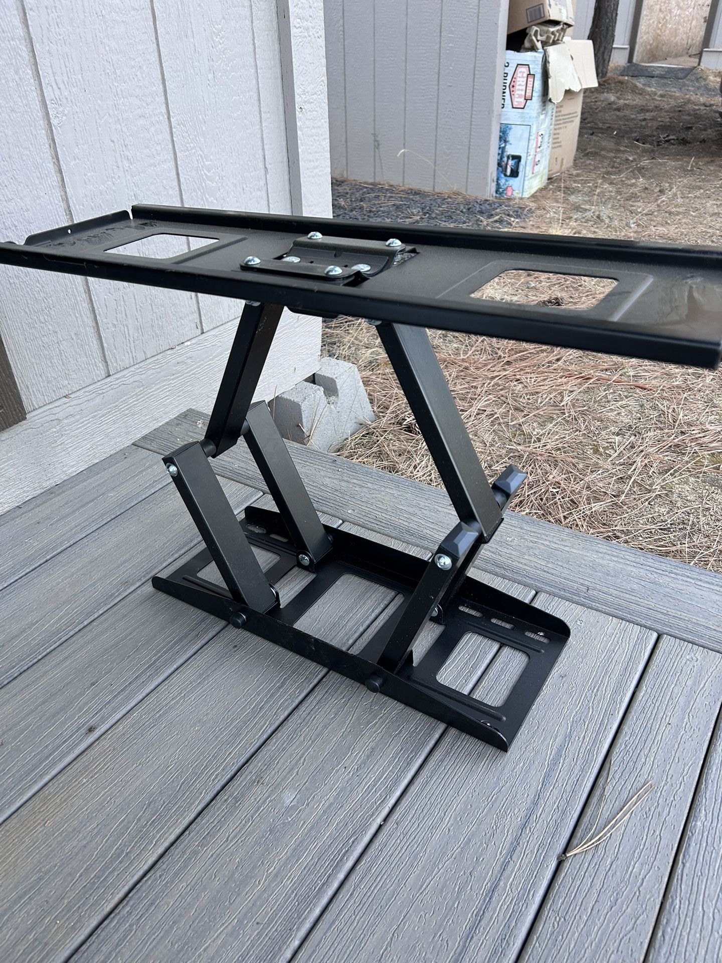 Tv mount