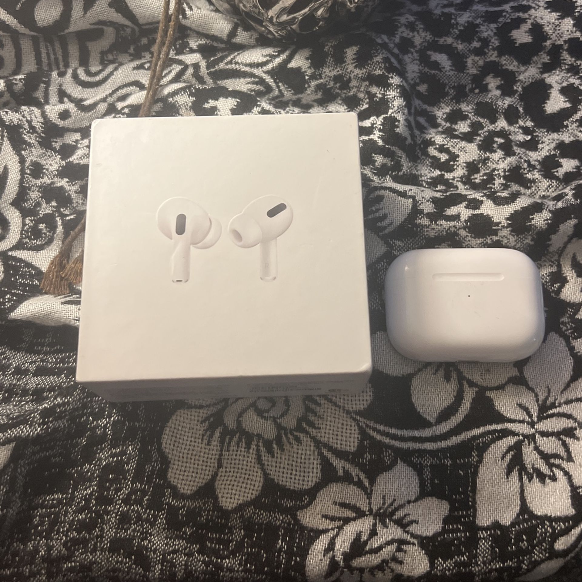 apple airpods pro 1st gen
