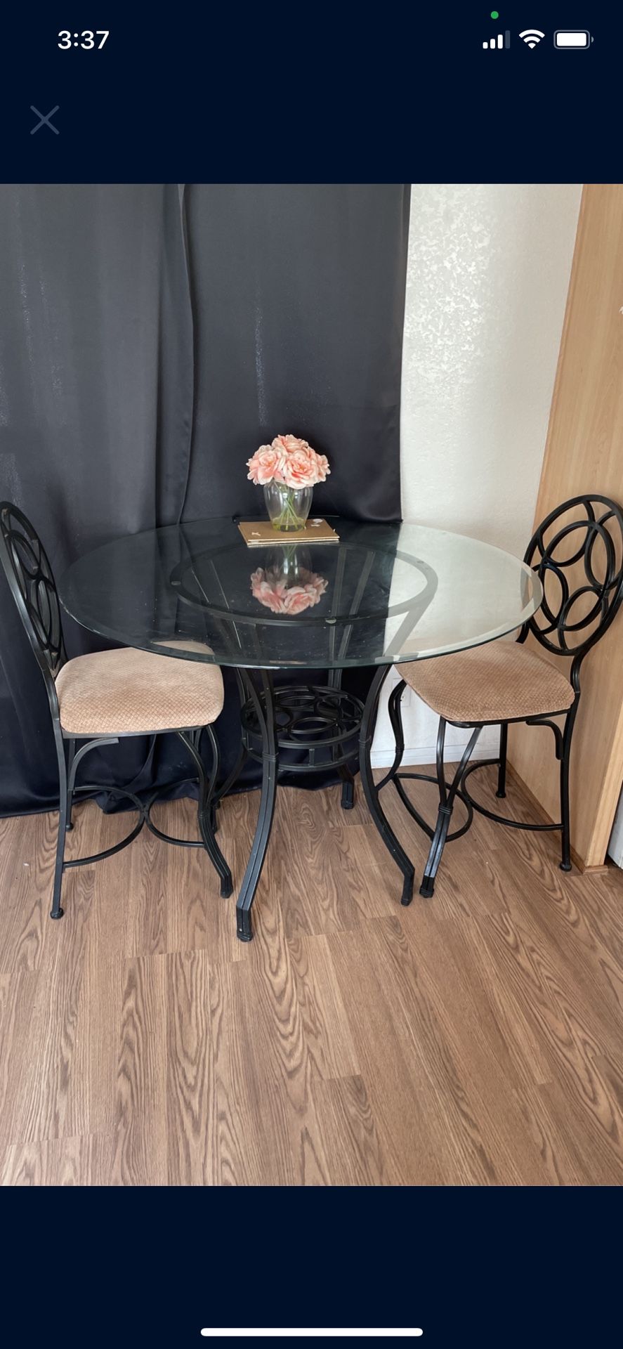 Dining Room Table With Chairs 