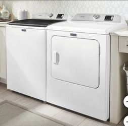 Maytag washer and gas Dryer set