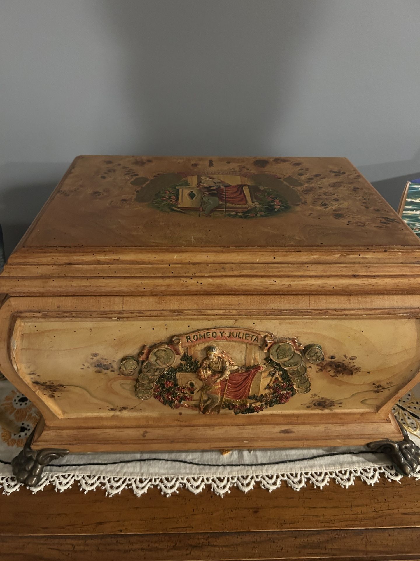 Beautiful Romeo & Juliet Humidor