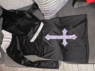 Medium nun costume