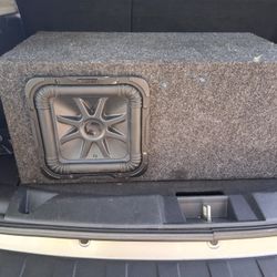 10" Subwoofer Kicker L7  No Rips Or Holes 