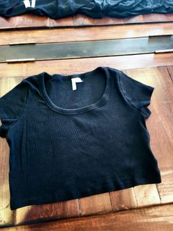 6 Cropped T shirt  black