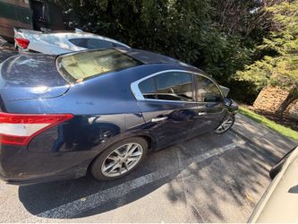 1000$ NOT DRIVEABLE DUE TO LOWER CONTROL ARM & needs a battery