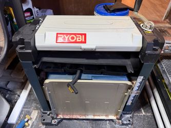 Ryobi Thickness Planer