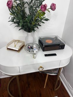 Beautiful console table with one drawer, can be used as makeup table, desk or console table.