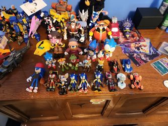 Sonic the hedgehog figure lot of 22 figures