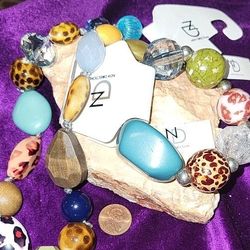 New Directions Necklace/Bracelet Set