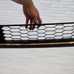 Brand New 2017 Honda Accord front Grill