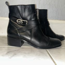 Michael Kors Women’s Short Black Leather Boots  8 1/2