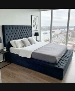 NEW QUEEN, SIZE STORAGE BED WITHOUT MATTRESS INCLUDING FREE DELIVERY