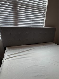 Queen bedframe - Grey