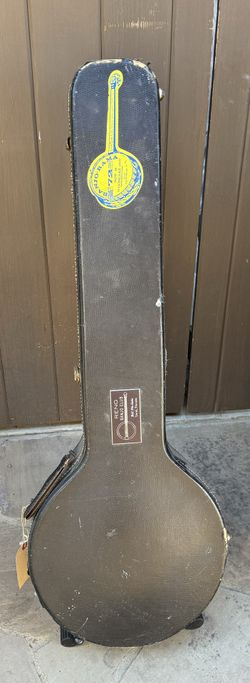 Hard shell banjo case