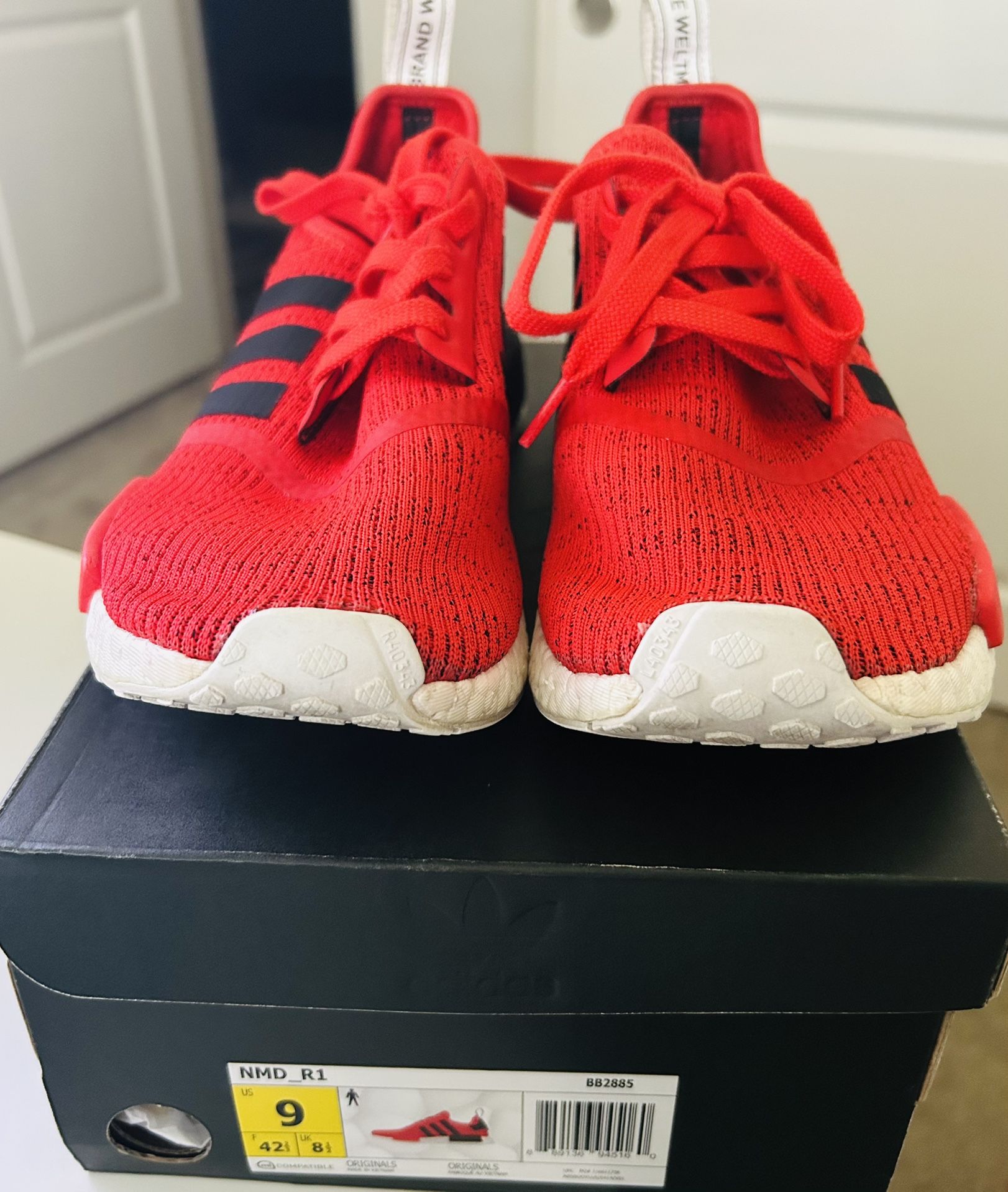 Men Adidas Shoes Size 9