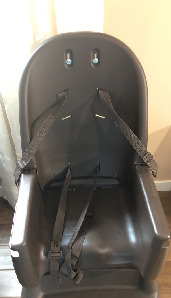 Graco high chair with cover for Sale in Redmond, WA - OfferUp
