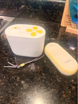 Medela Breast Pump Set + New Bottles