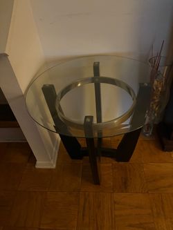End tables (2)