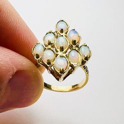 Antique Lady Opal 10k Yellow Gold Ring size 5