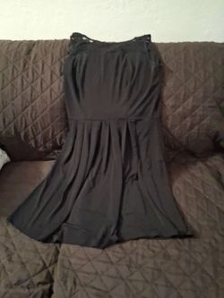 Ladies Dress lace on the top and pleats on the bottom  size  12 $5