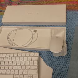 Apple Keyboard 