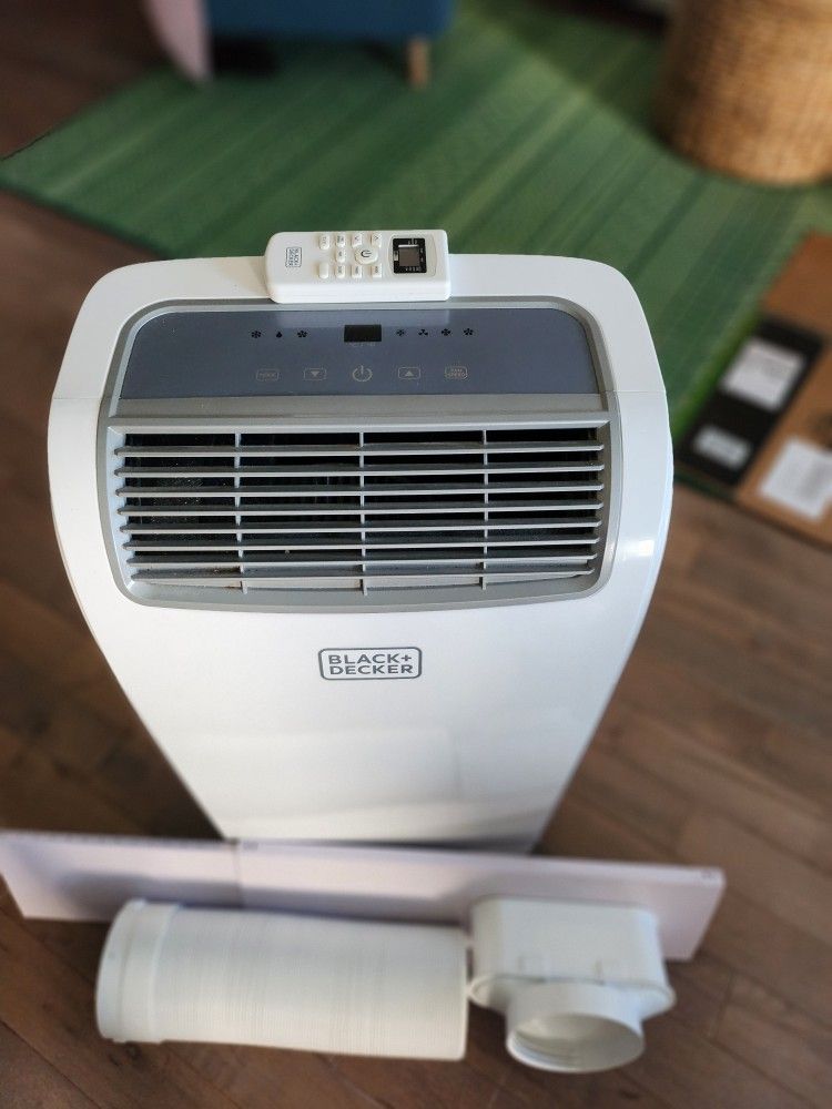 Black + Decker 8,000 BTU Portable AC