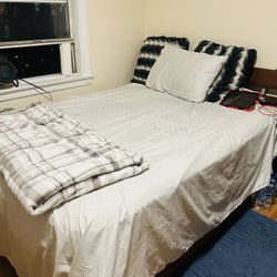 Wooden Bed Frame with Mattress – Complete Queen Set
