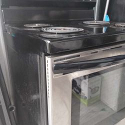 A Frigidaire Stainless Steel Stove 