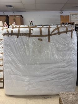 4 King Mattresses - Excellent Condition